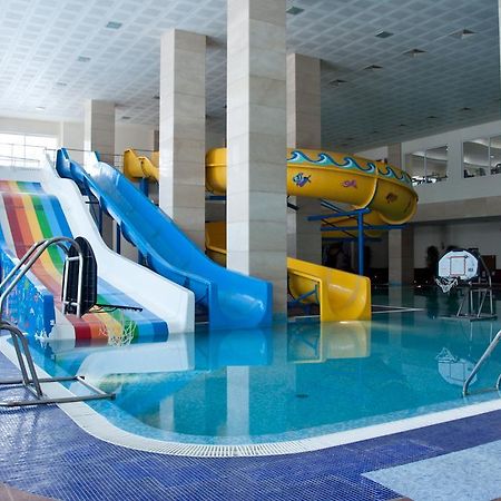 Victoria Hotel Center Donetsk Instalações foto